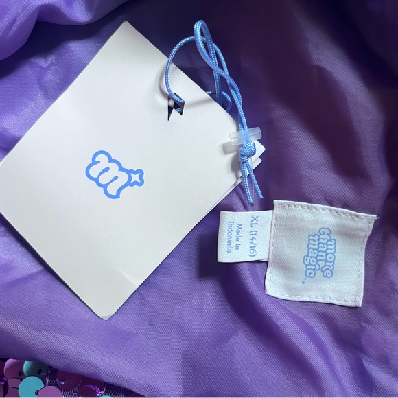 Hey Swiftie lovers looking for Eras outfits, this one screams Lover vibes 🫶 🫶 - Picture 3 of 4